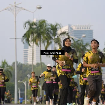 Runner Photo 6450501