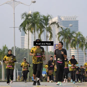 Runner Photo 6450524