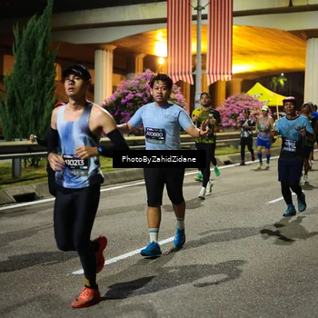 Runner Photo 6450525