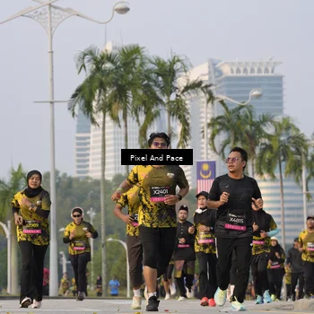 Runner Photo 6450531