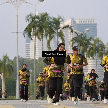 Runner Photo 6450533