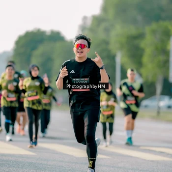 Runner Photo 6450543
