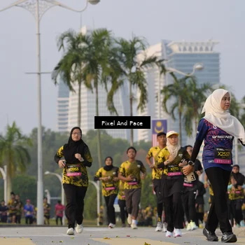 Runner Photo 6450544