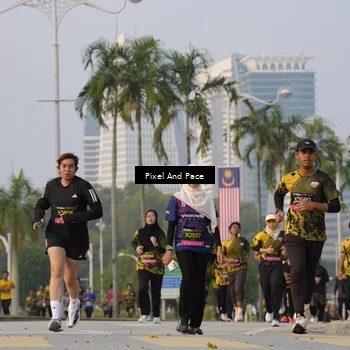 Runner Photo 6450567