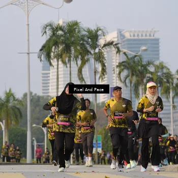 Runner Photo 6450589