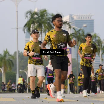 Runner Photo 6450604
