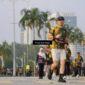 Runner Photo 6450625