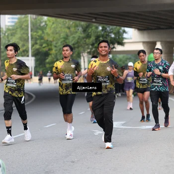 Runner Photo 6450631