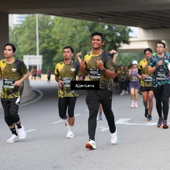 Runner Photo 6450640