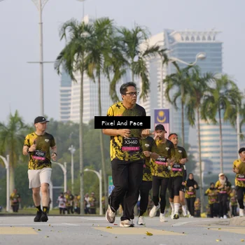 Runner Photo 6450655