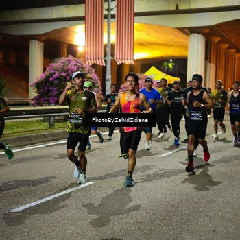 Runner Photo 6450667
