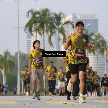 Runner Photo 6450672