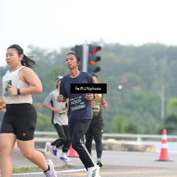 Runner Photo 6450673