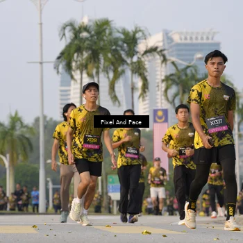 Runner Photo 6450689
