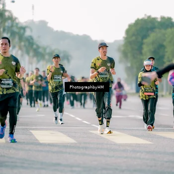 Runner Photo 6450696