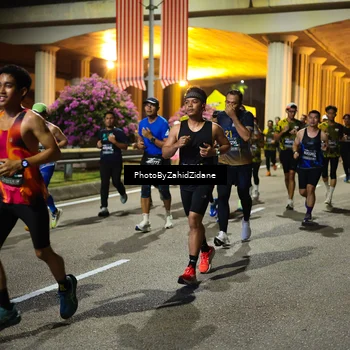 Runner Photo 6450708