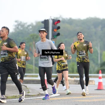 Runner Photo 6450735