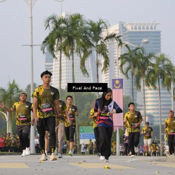 Runner Photo 6450739