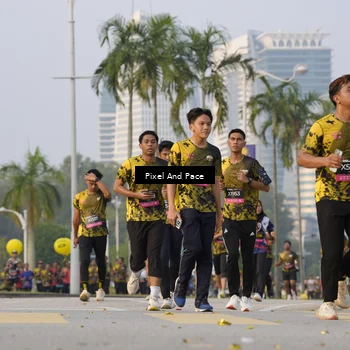 Runner Photo 6450757