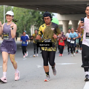 Runner Photo 6450759