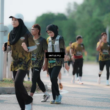 Runner Photo 6450763