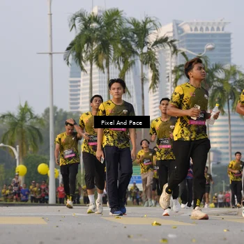 Runner Photo 6450773