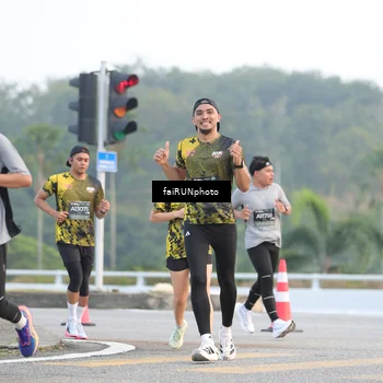 Runner Photo 6450787