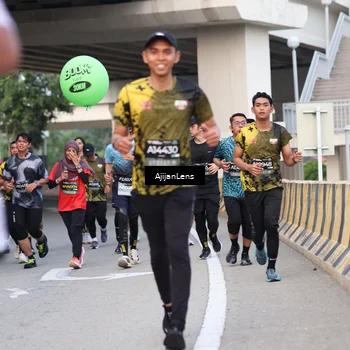 Runner Photo 6450793
