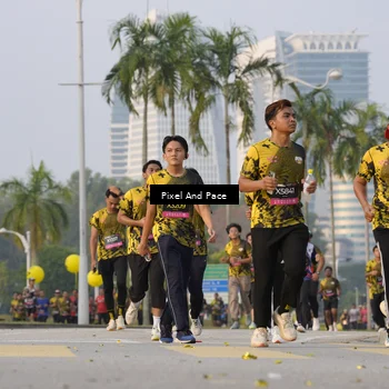 Runner Photo 6450808