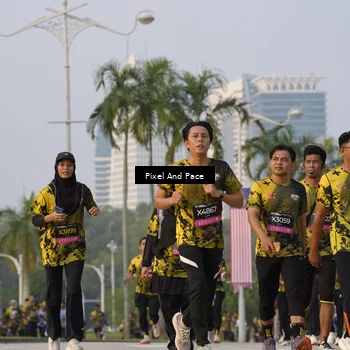 Runner Photo 6450832