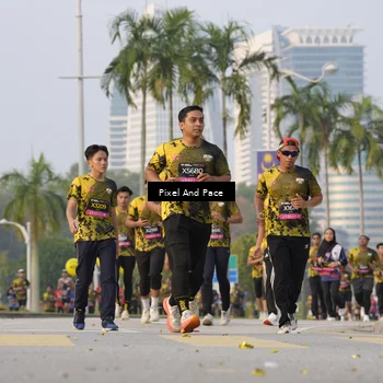 Runner Photo 6450847