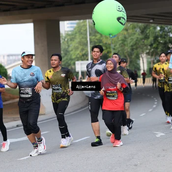 Runner Photo 6450864