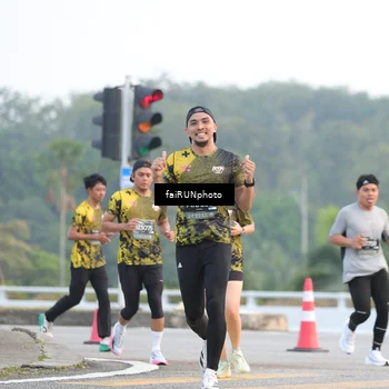 Runner Photo 6450878