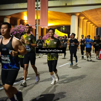 Runner Photo 6450948