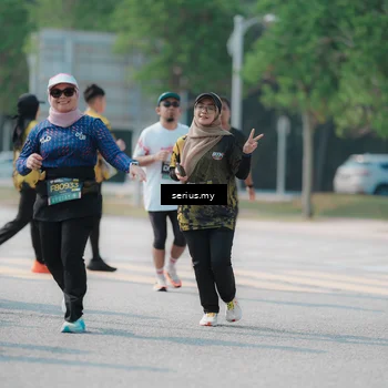 Runner Photo 6450994