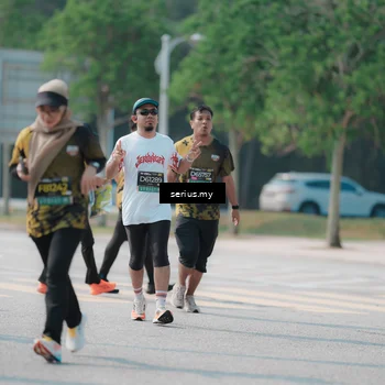 Runner Photo 6451011