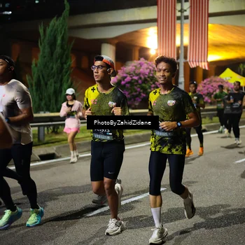 Runner Photo 6451013