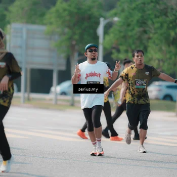 Runner Photo 6451022