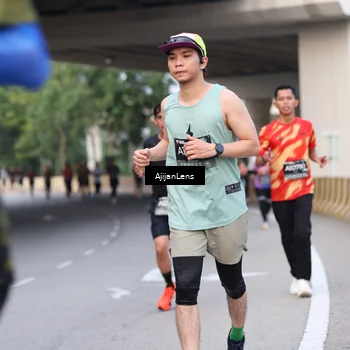 Runner Photo 6451023