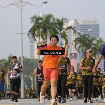 Runner Photo 6451044