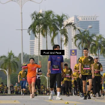 Runner Photo 6451051