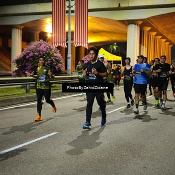 Runner Photo 6451057