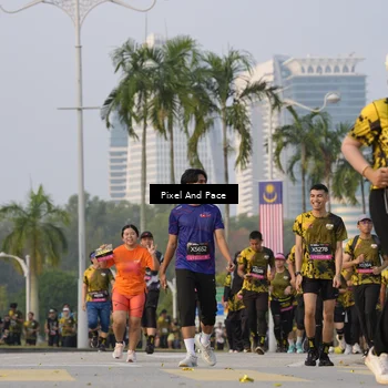 Runner Photo 6451067