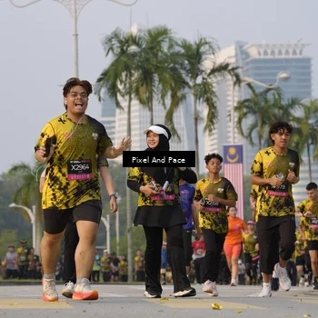 Runner Photo 6451085