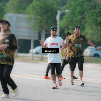 Runner Photo 6451088
