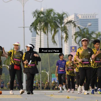 Runner Photo 6451099