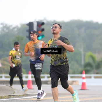 Runner Photo 6451106
