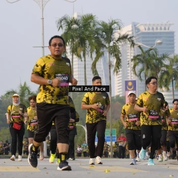 Runner Photo 6451132