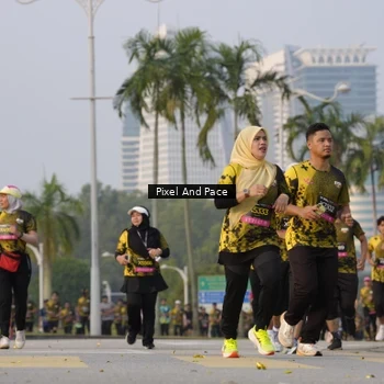 Runner Photo 6451134