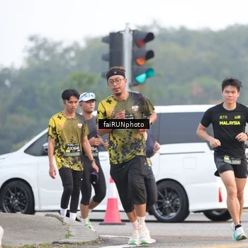 Runner Photo 6451140